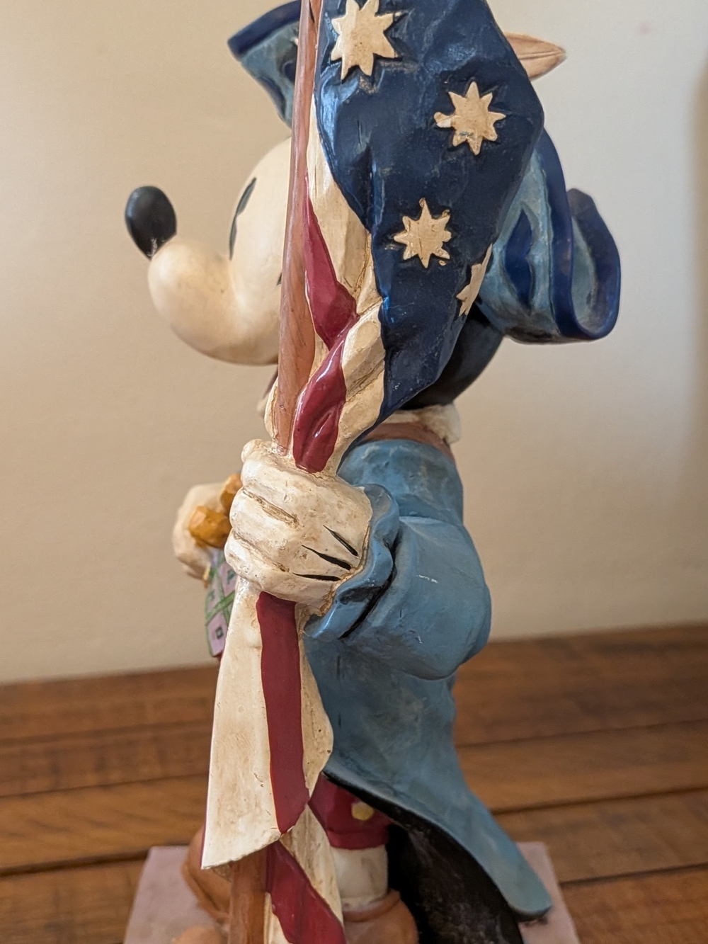 Stitching Freedom's Promise Minnie Mouse & The Ultimate Patriot Mickey Mouse - Picture 4 of 8